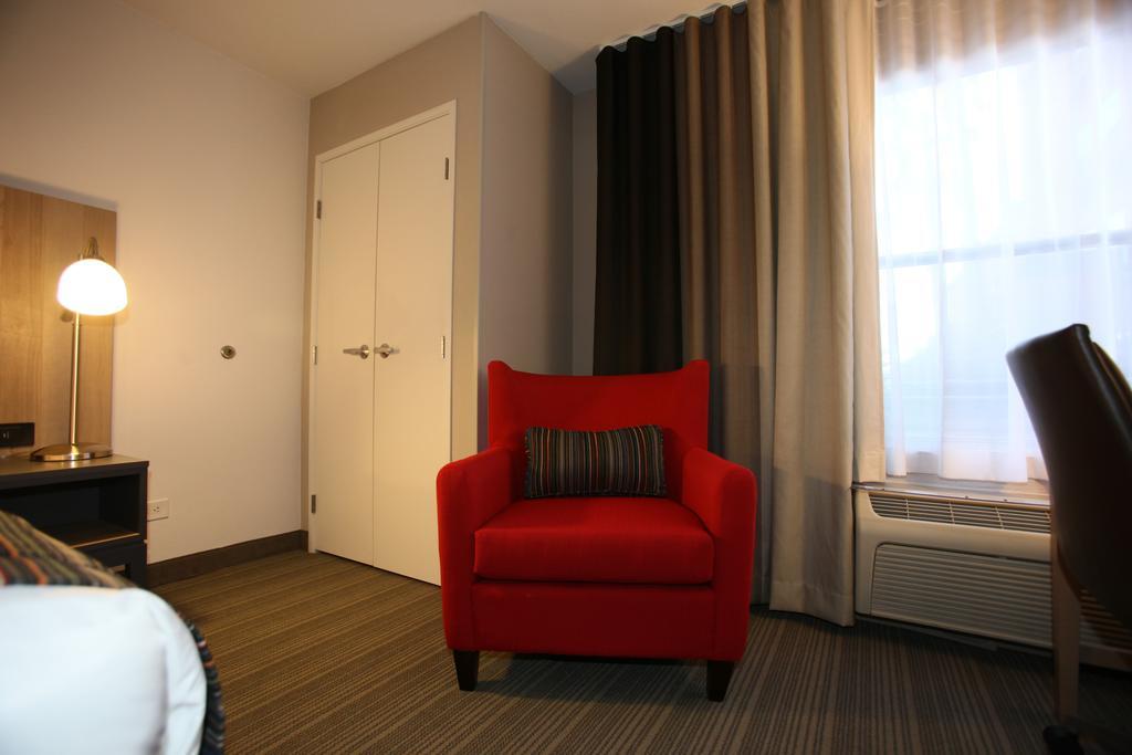 Greentree Inn & Suites Phoenix Sky Harbor Quarto foto